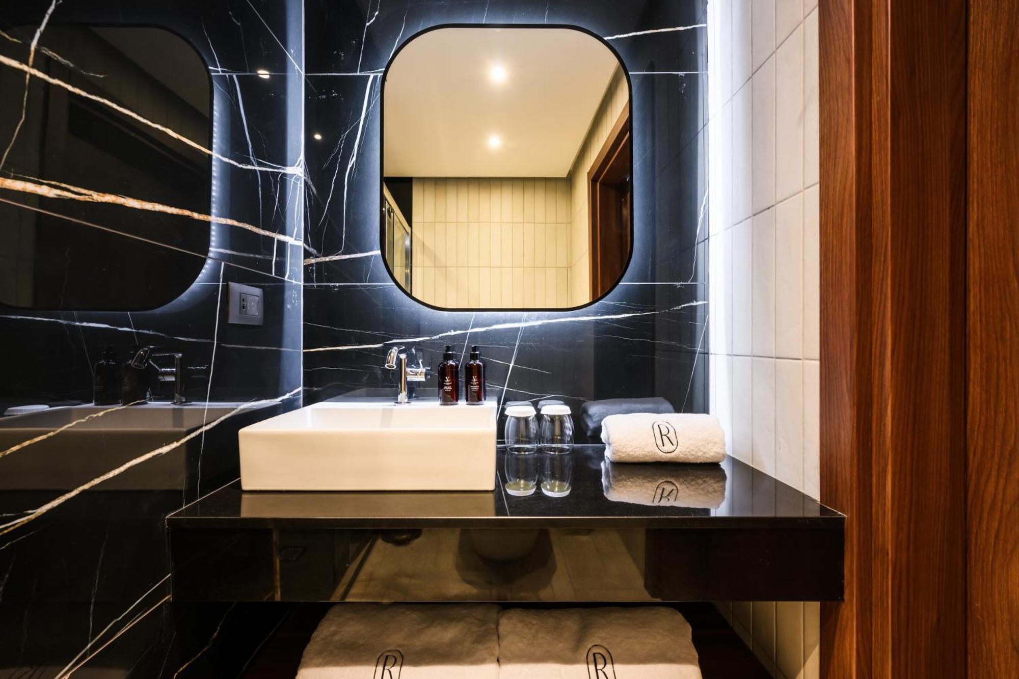 Royale Sainte Helene Boutique Hotel Birkirkara Bagian luar foto