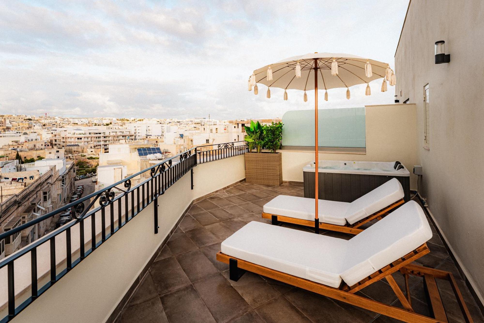 Royale Sainte Helene Boutique Hotel Birkirkara Bagian luar foto