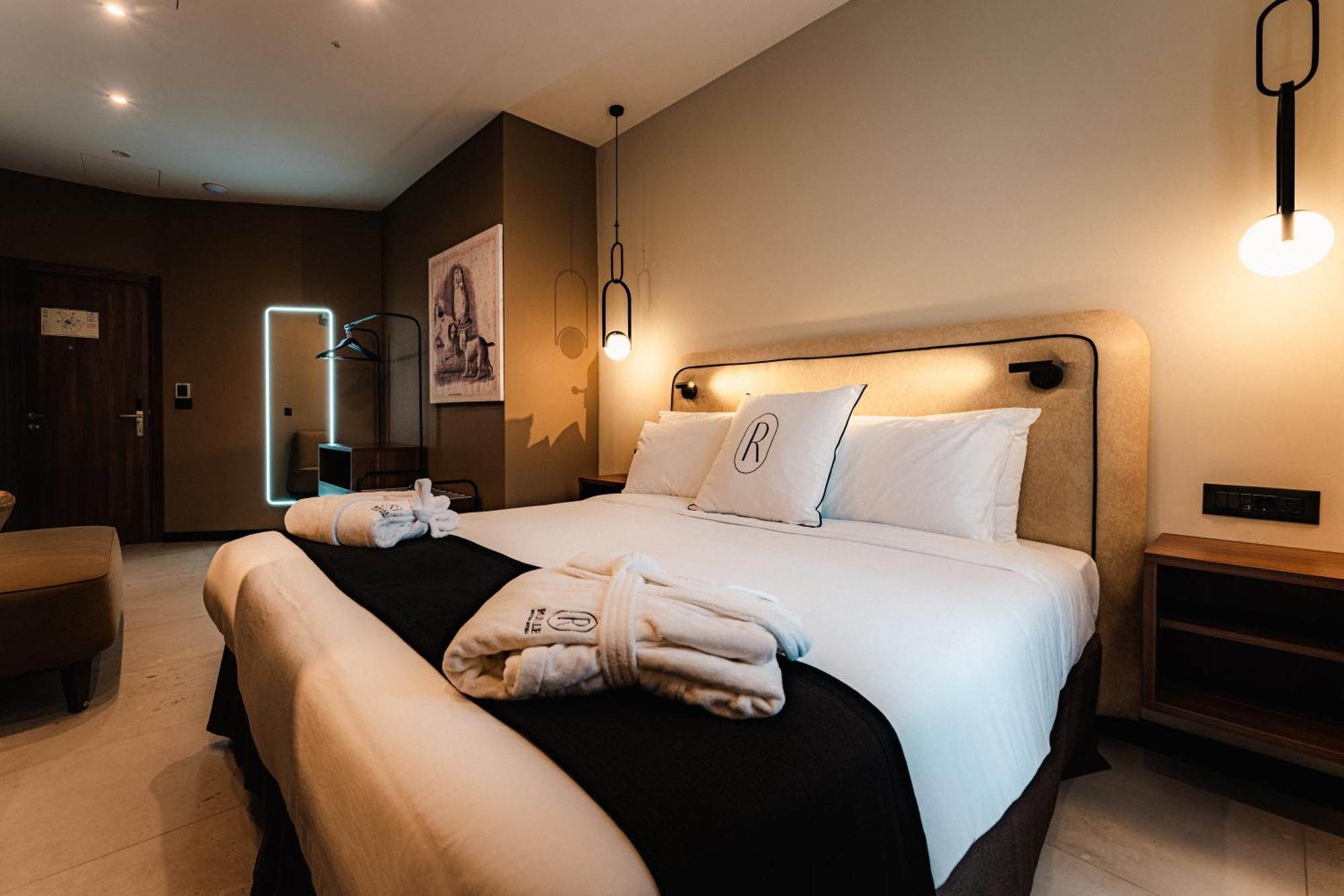 Royale Sainte Helene Boutique Hotel Birkirkara Bagian luar foto