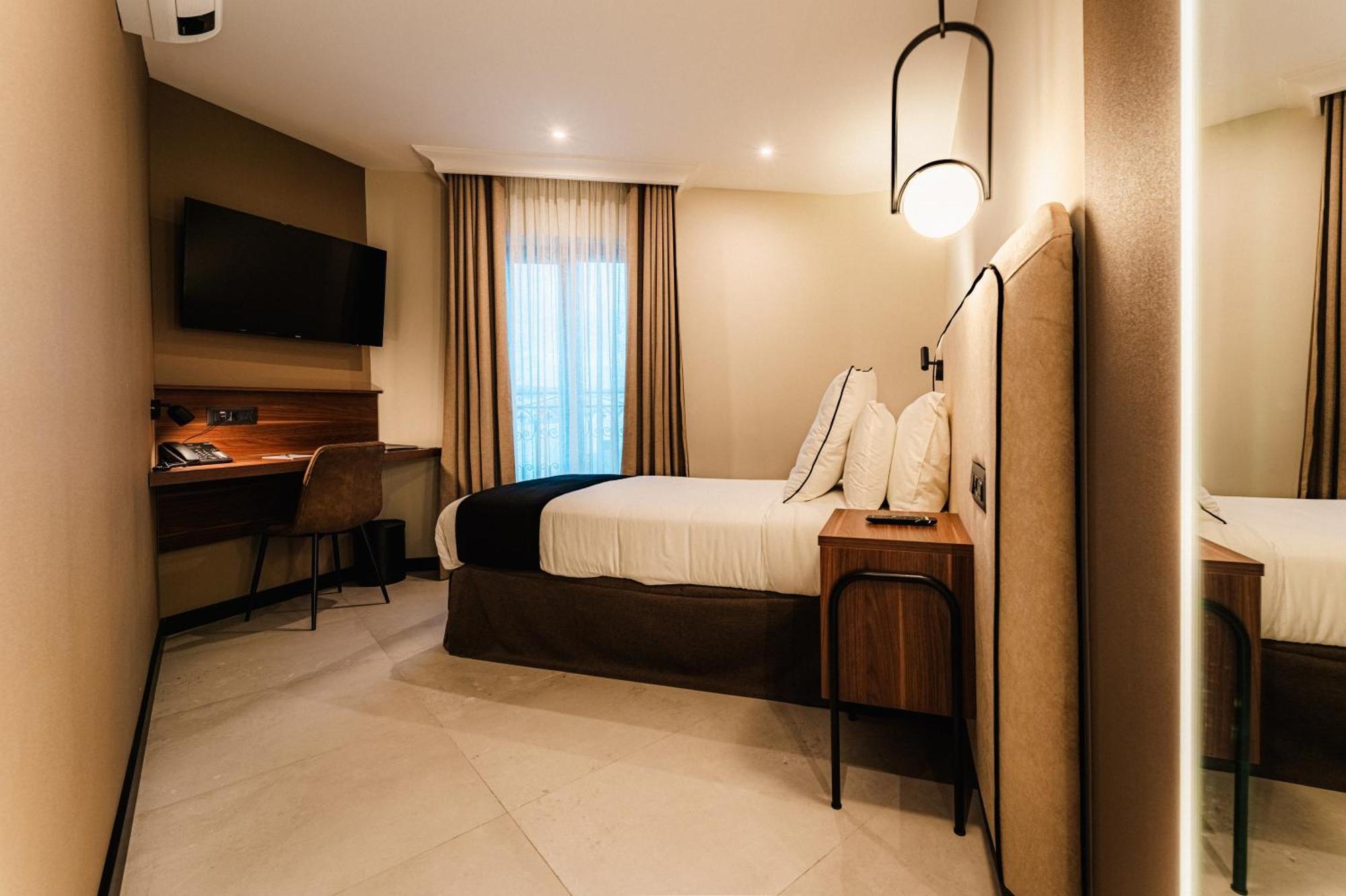 Royale Sainte Helene Boutique Hotel Birkirkara Bagian luar foto